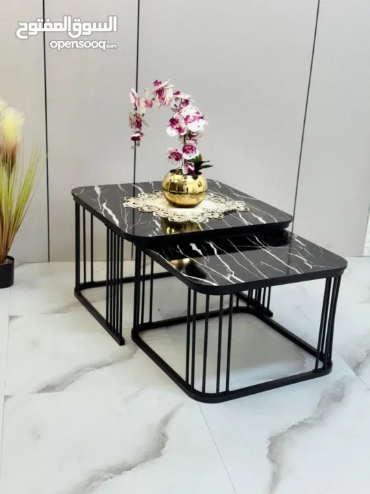 طاولات مودرن بتصميم عصري يخطف الأنظار باشكال متعدةة دائري ومربع سطح رخام فاخر ولمعة جذابة مع قاعدة