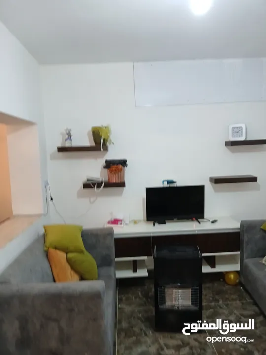 شقه للبيع مساحه 200