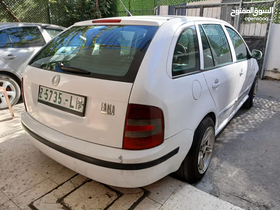 سكودا فابيا 2006 اصل عمومي انظف من لبرايفت