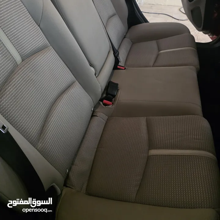مازدا 3 2018 لون خمري بحالة ممتازة للبيع