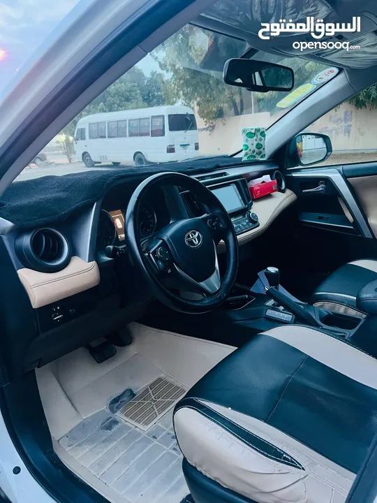 Toyota Rav4 2016 Full option with sunroof