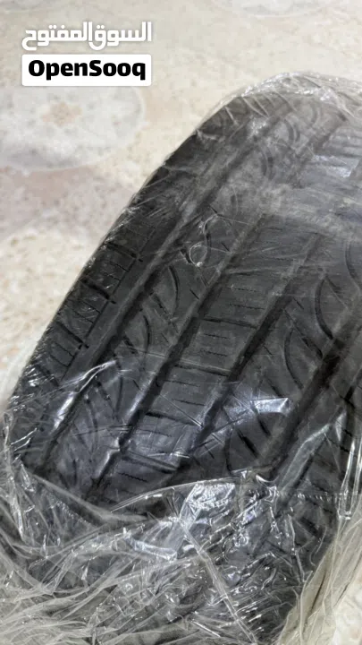 Yokohama G056 255/60R18