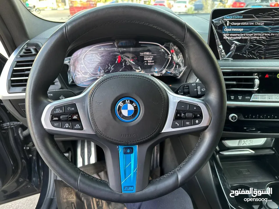 Bmw ix3   موديل 2023 وارد اروبا  كسر زيرو عداد 17 الف  كهرباء بالكامل