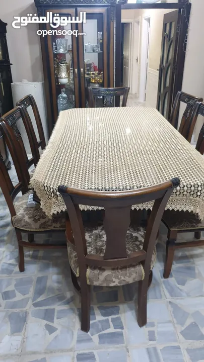 سفرة طعام ثلاث قطع
