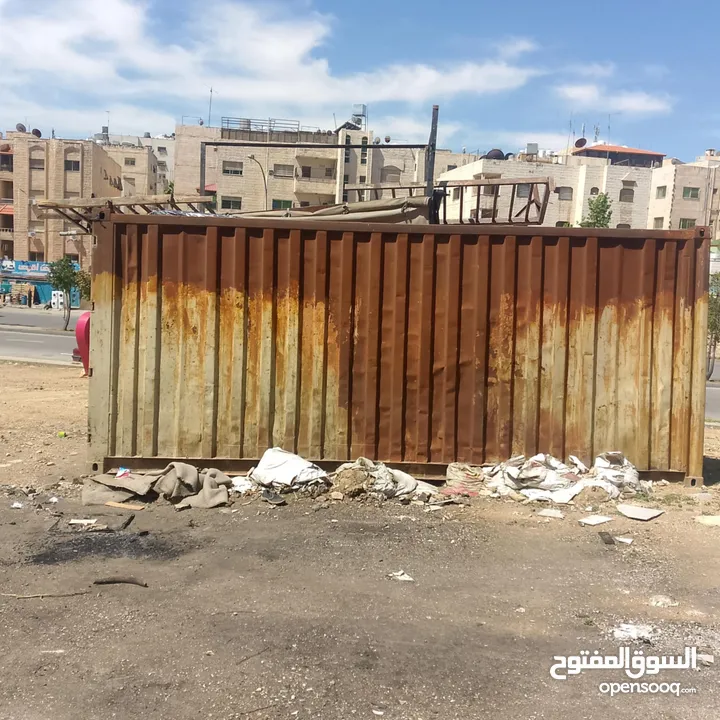 حاويه 20 قدم 6متر بحاجه الى دهان فقط