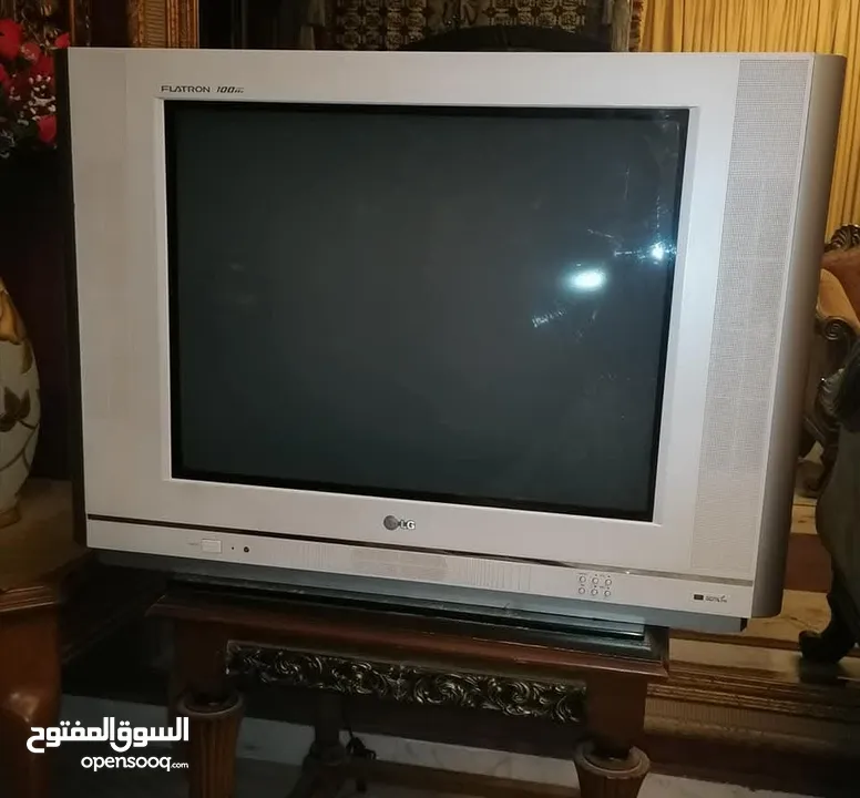 تلفزيون LG 32 بوصة اصلي فلات معزز ب6 سماعات   جانبية ULTRA MEGA SOUND