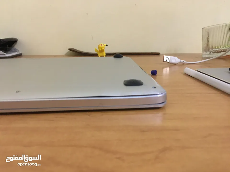 Macbook pro 2014 15inch i7 2.5 ghz اكثييييييير قوي ك معالج و البطاريه بتقعد على الاقل ساعتين