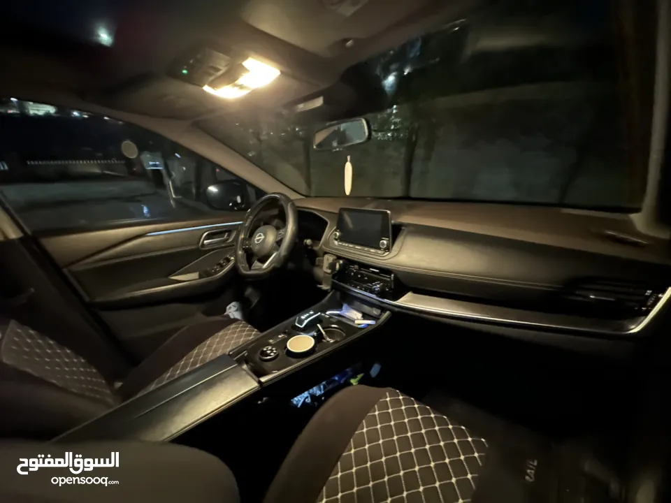 سيارة نيسان اكستريل