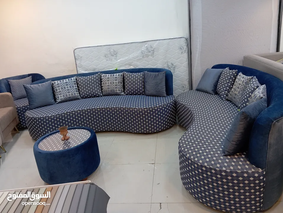 5 seetar one tabal 6 seater 7 seater one tabal 40 Rial one seet