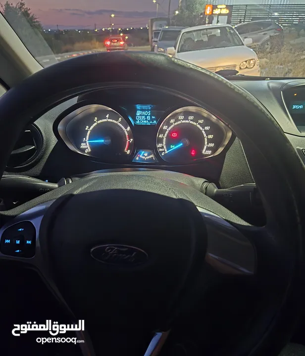 فورد فيستا ترخيص 2014 اوتوماتيك ماتور 1600 بنزين.. يد أولى..