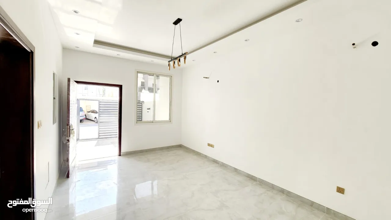 For sale, a villa for the first inhabitant, two floors with a roof, very close to Al Hamidiya Park,.