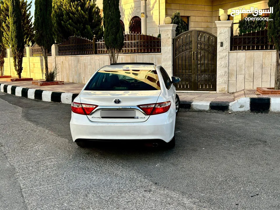 تويوتا كامري 2015 فل كامل اعلى صنف فحص 7 جيد كلين تايتل ولا ملاحظة ولم تعمل تطبيقات بطارية من الشركة