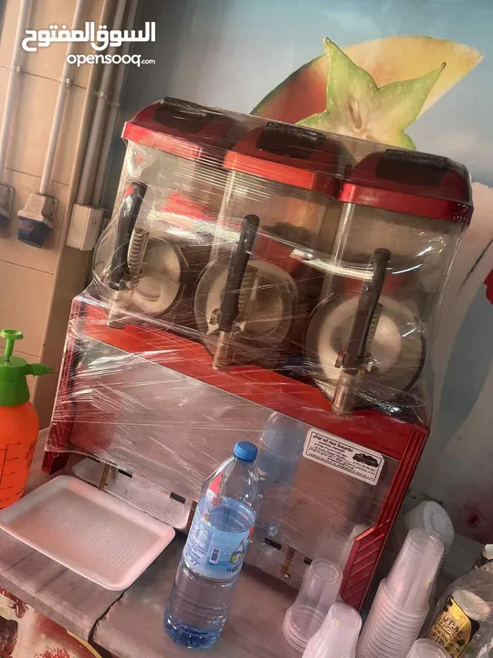 محل كامل مع معداتو للبيع