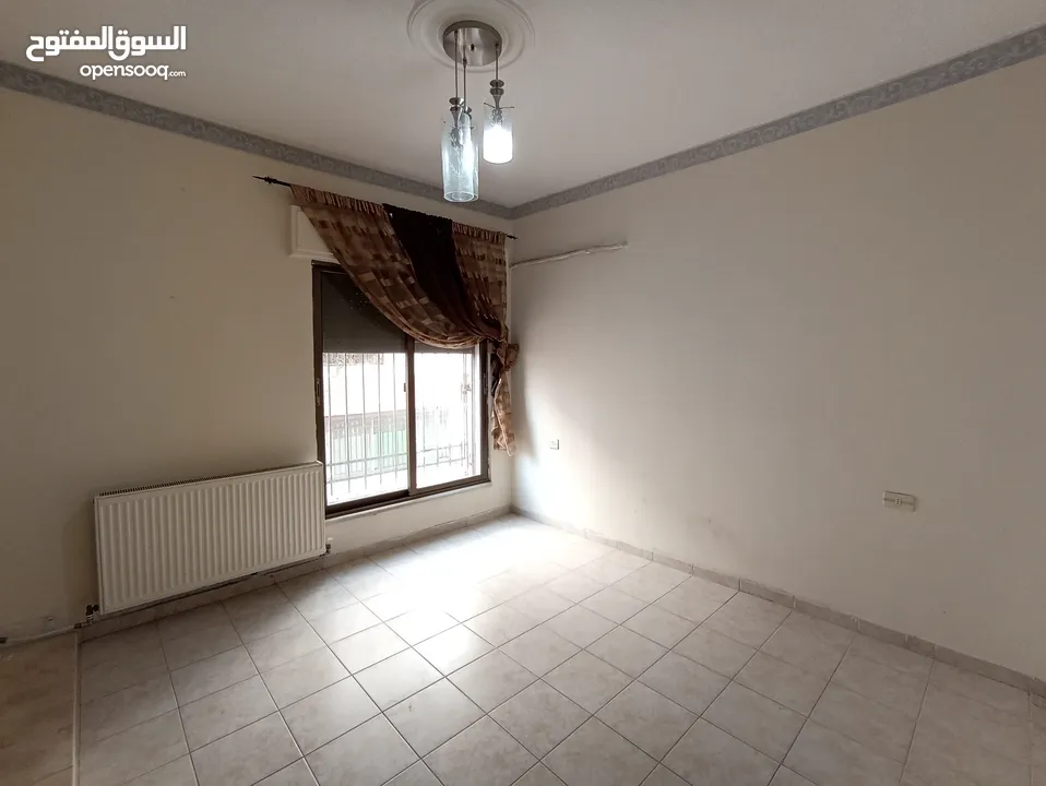 شقة غير مفروشة للإيجار 200م2 ( Property 18990 )-175072800