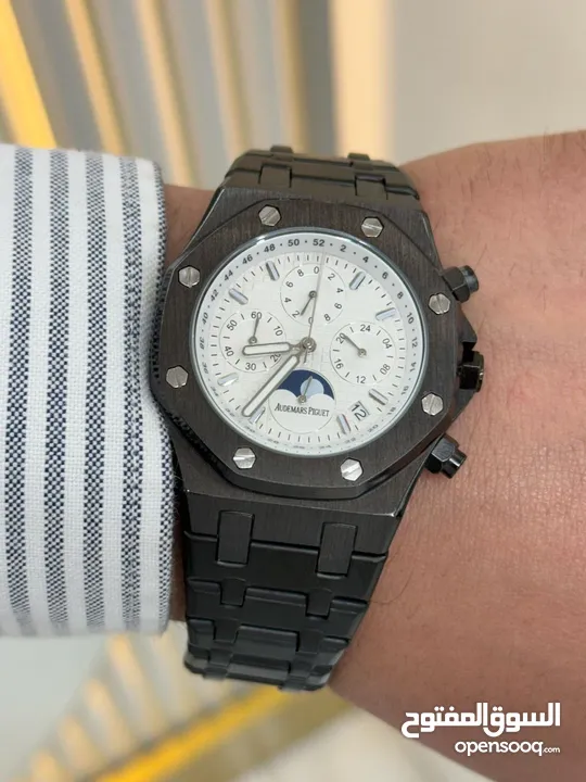 Audemars Piguet  أوديمار بيغيه ساعة فاخرة تجمع بين الحرفية السويسرية والتصميم الأنيق
