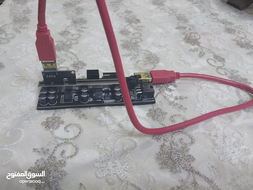 GPU Riser للبيع مستعمل اسبوعين