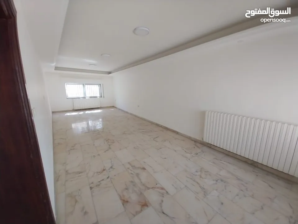 شقة غير مفروشة للإيجار ( Property 38542 )-174960150