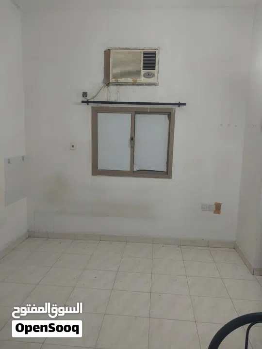 4 Bed space available in Sitra. Near Al bayan medical Centre. Back side of Honda Show room. Big hall