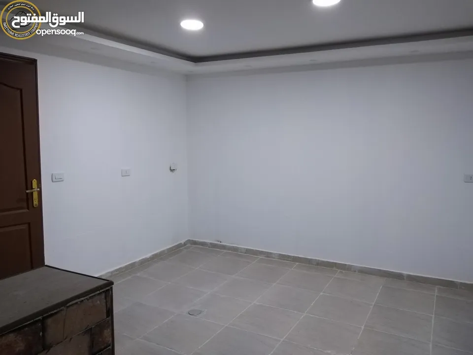 شقة مميزة للبيع في الرابية  - قرب إشارة الإتصالات ( Orange ) 75م بسعر مغري