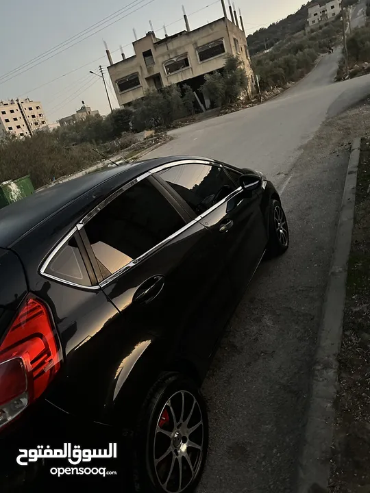 فورد فييستا 2013
