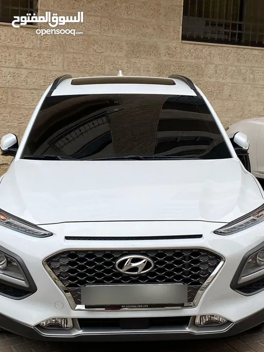 هونداي كونا 2019 فل اضافات سيارة مميزة باللون المميز الابيض العاجي وعداد قليل 50000 كيلو متر