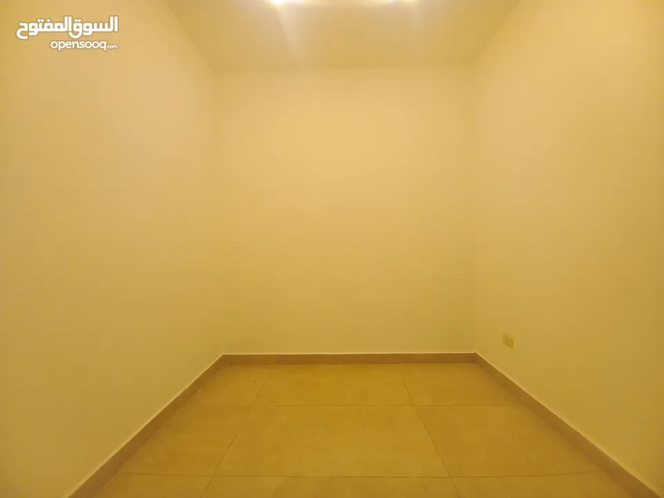 فيلا للإيجار في منطقة عبدون  ( Property 36558 )-175055043