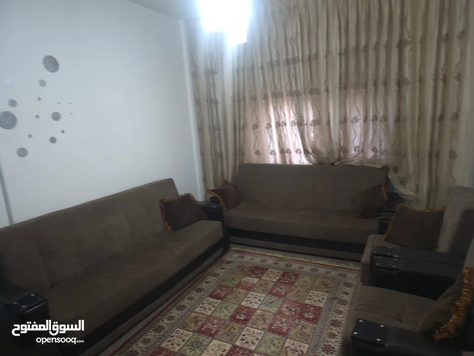 كنب للبيع 8 مقاعد  3 في 1