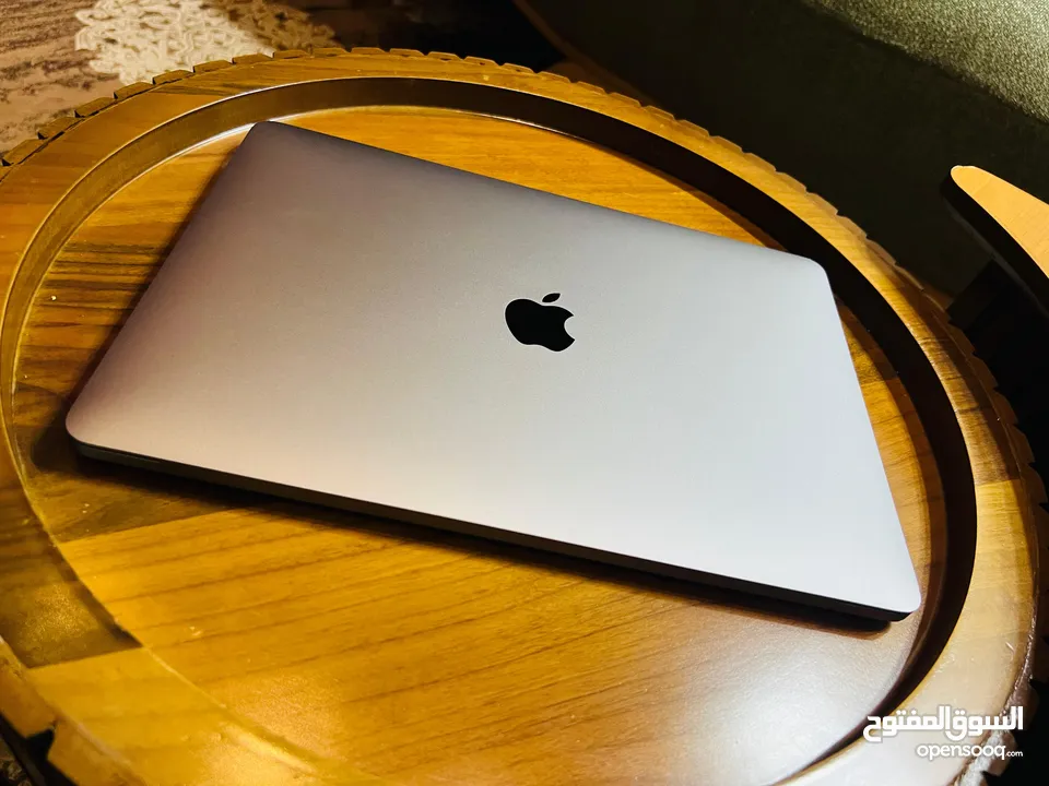 Apple Mackbook Pro   ابل ماك بوك برو