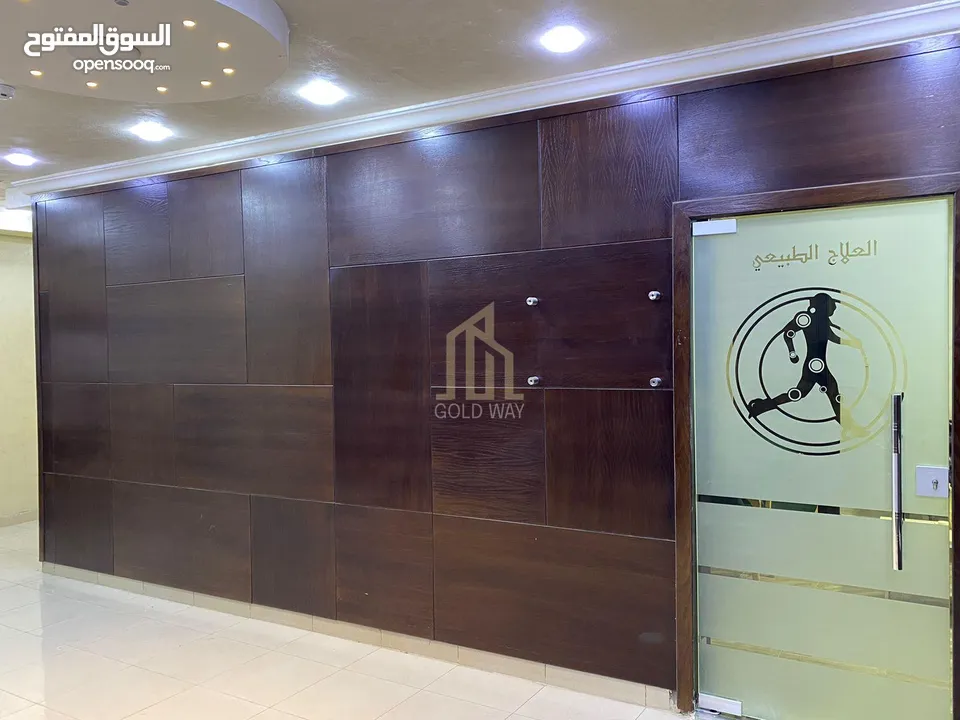 في موقع حيوي ومميز في مرج الحمام مجمع تجاري للبيع مكون من خمس طوابق بسعر مغري/ ref 9027