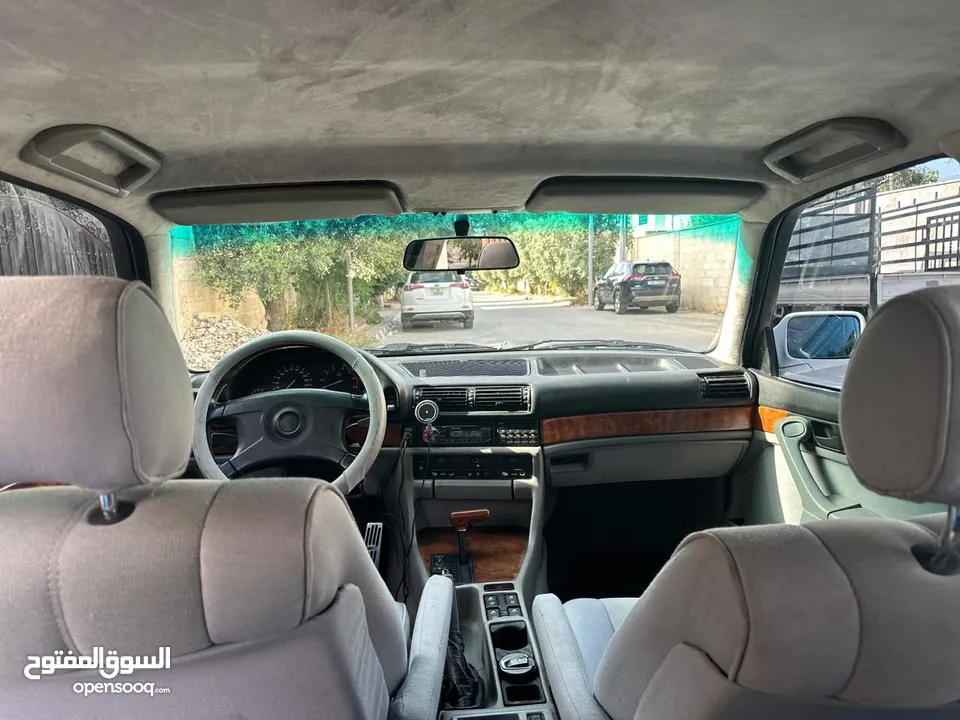 للبيع BMW 730 بحالة الوكالة