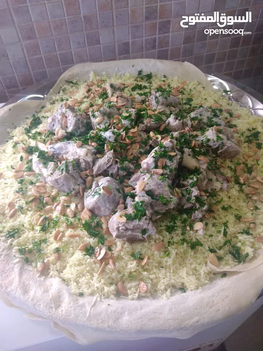 شيف طباخ شرقي وغربي وسلطات ابحث عن عمل خبره اكثر من 15سنه في فندق القدس وفندق جراند بلاس عمان