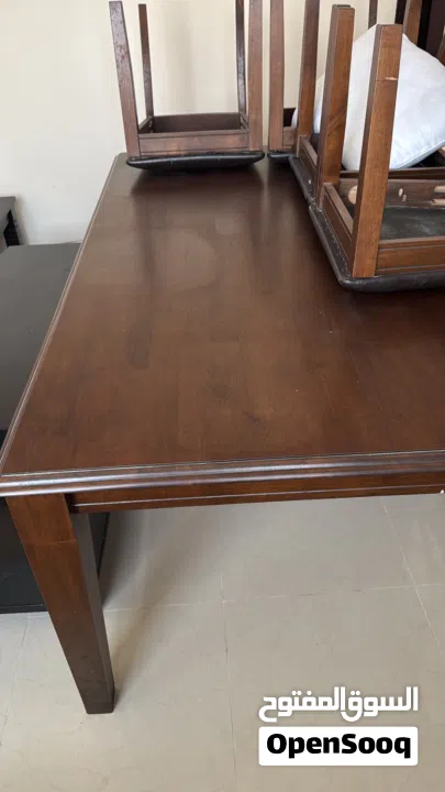 طاولة سفرة وبراد