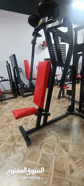 نادي كامل للبيع