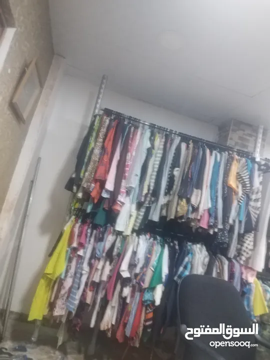 محل باله للبيع كامل 8ستاندات و4000قطعه باله بين ستاتي وولادي وبناتي واطفال و1600علاقه  بسعر حرق