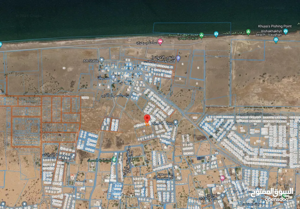 ارض سكنية للبيع في موقع ممتاز ووسط البيوت في ولاية بركاء - ابو النخيل مساحتها 643 متر ب22 ألف
