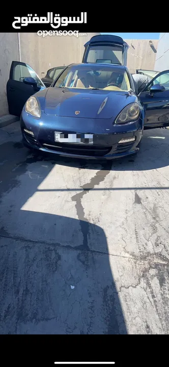 للبيع او للبدل Porsche panamera 2011