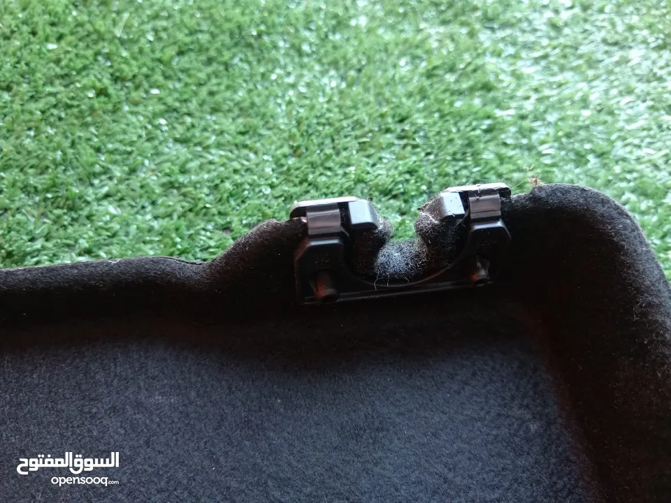رف لصندوق خلفي نيسان ليف 2018-2025  بحالة ممتازه ياباني اصلي مستعمل متوفر قطع بودي ميكانيك وبطاريات