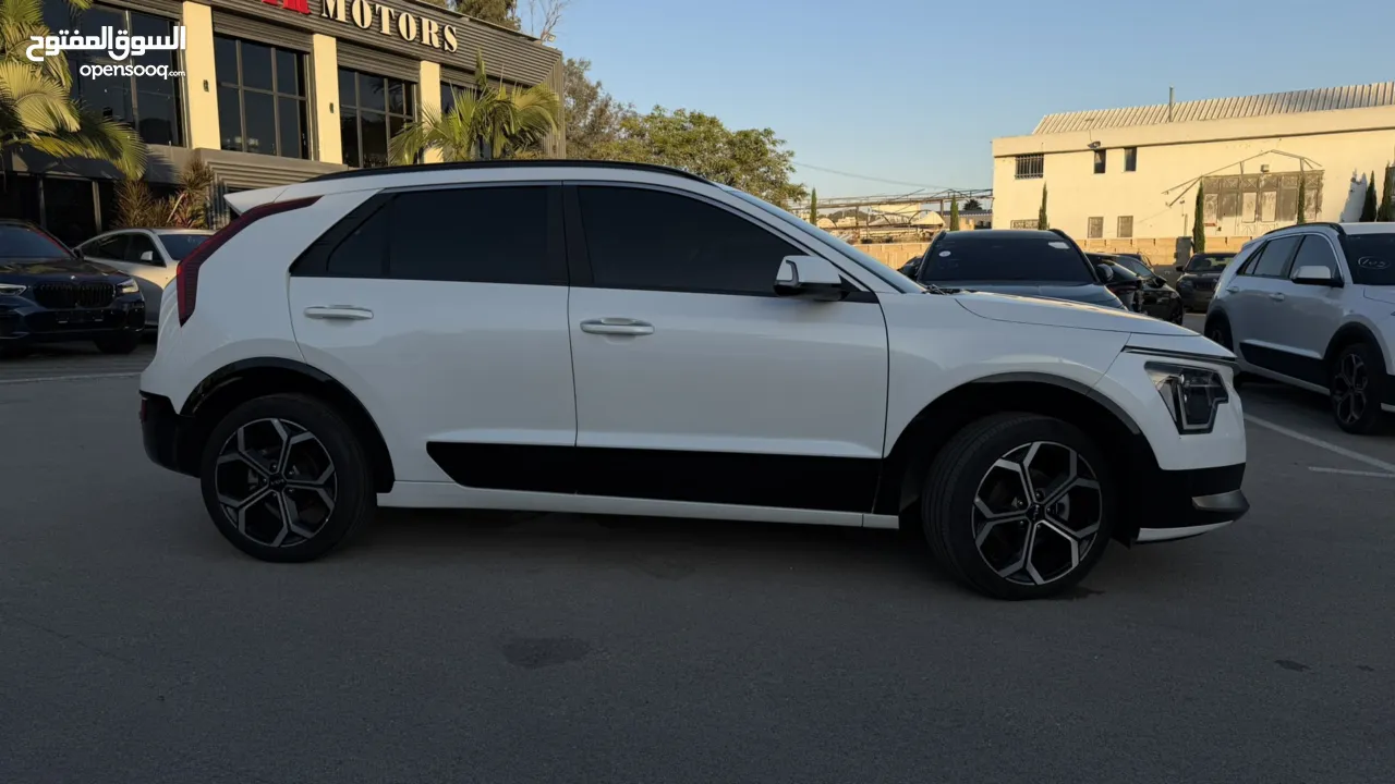 كيا نيرو ترخيص 2023 محرك 1600 هايبرد جير أوتوماتيك 141 حصان