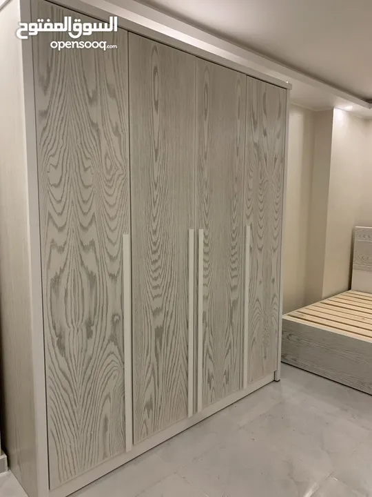 منجرة حمزه لتفاصيل الأثاث بالكامل كنب .غرف ماستر .غرف شباب .ابواب .مطابخ .طاولات .ديكورات