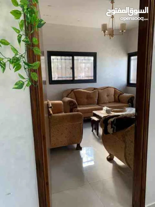 بيت مستقل فاخر مع حديقة – فرصة مميّزة للسكن الراقي