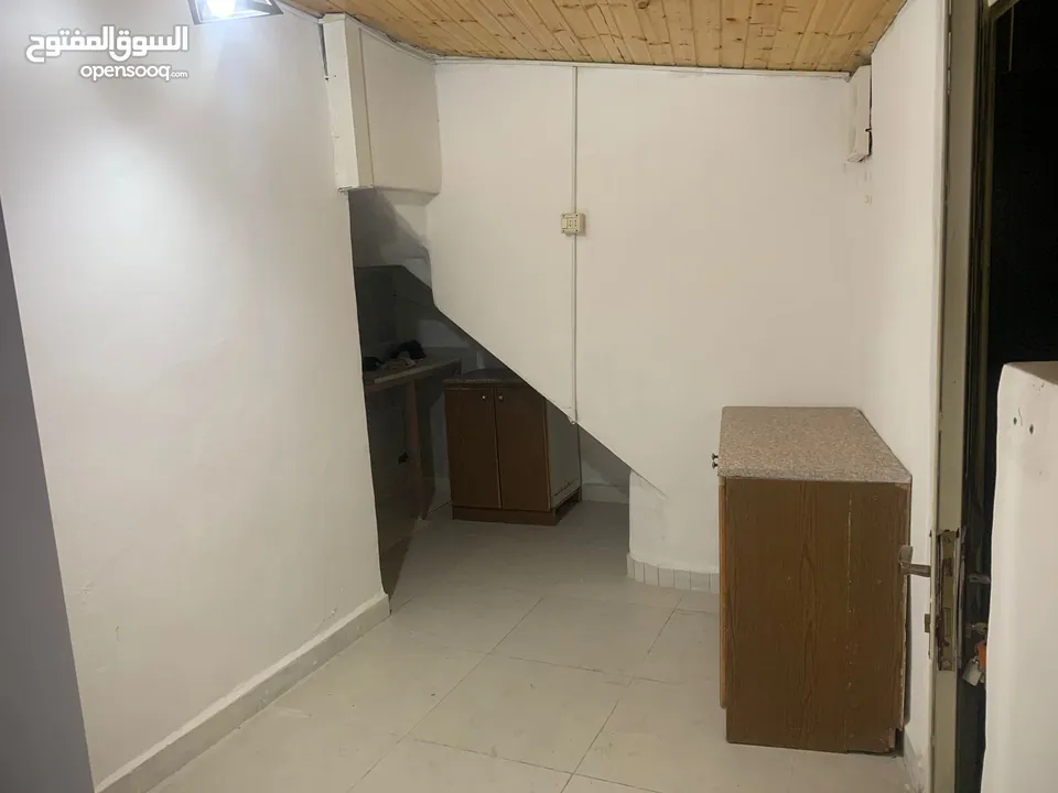 استوديو للايجار في الجاردنز