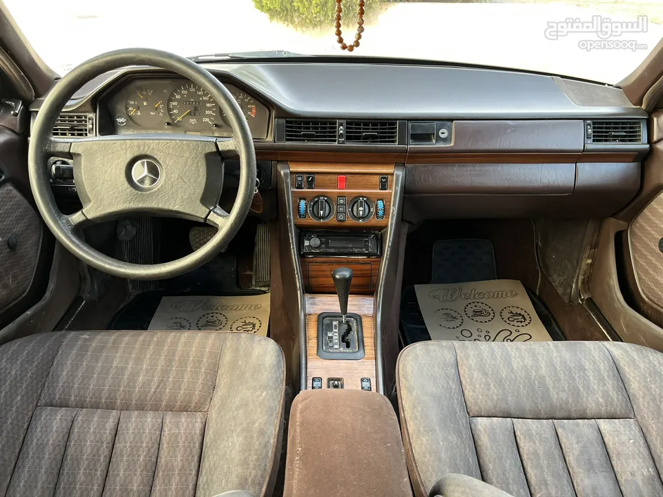 ‎مرسيدس بنز  E200 1992 مميزة جدا للبيع بسعر مغري