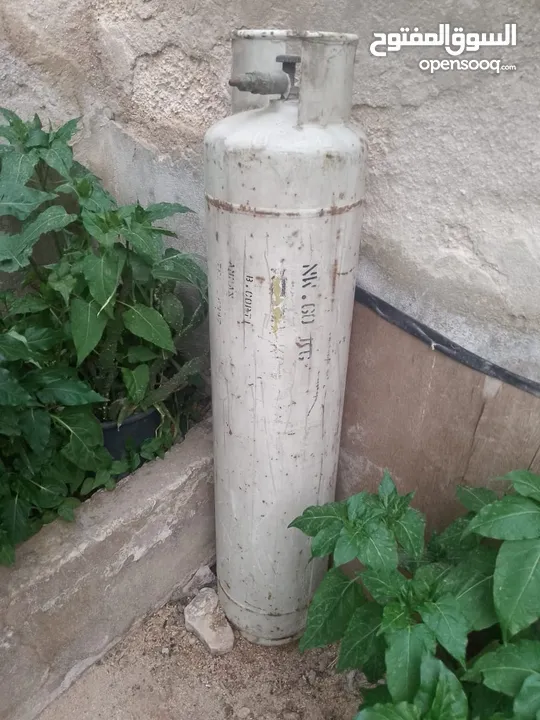 جرة غاز كبيرة طول 170 وزن 60 كغ