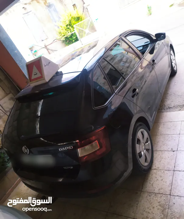 سكودا رابيد هاتشباك 2015 تدريب سياقة