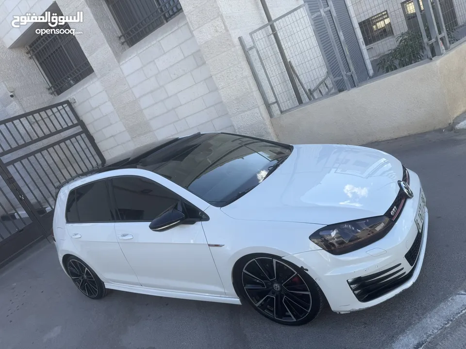 Golf GTi ترخيص 2014 فل الفل بسعررر حرررق كااااش البيع فقط كااش والتنازل مباشرا