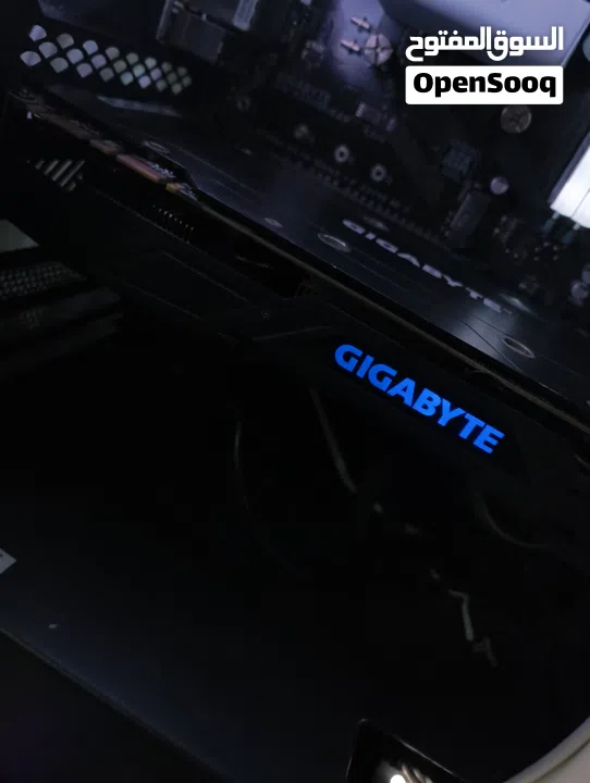 كرت شاشه 1070 TI نظيف ومافيه اي مشاكل