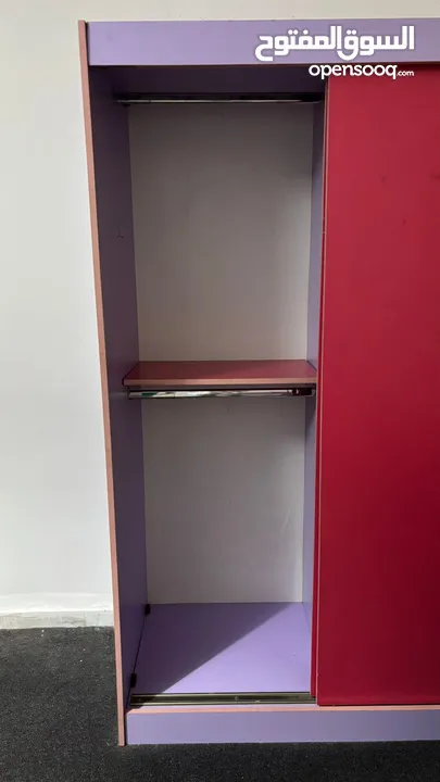 غرفة نوم اناث بحالة جيده للبيع