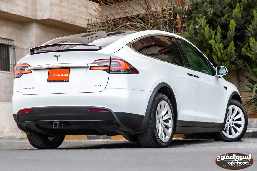 Tesla Model X 100D  2018  السيارة بحالة الوكالة