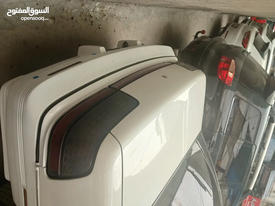 بونتيك جراند بركس سيارة ماشاء الله  مش ناقصة برغي
