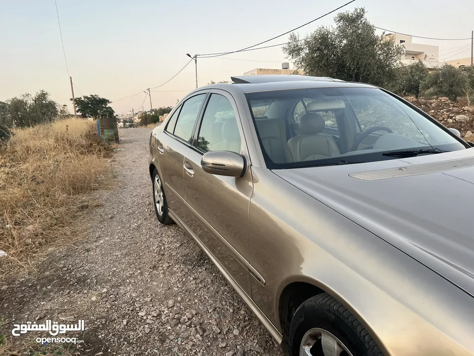 مرسيدس E200 موديل 2003 للبيع